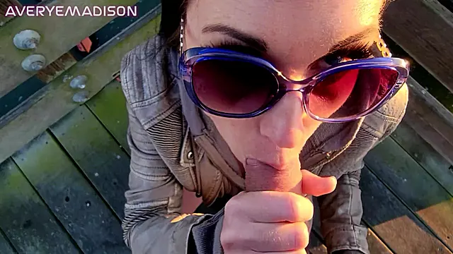 Blowjob Abspritzen, Sperma Drinnen, Sperma Im Glas, Gesichtsitzen Fotze Spritzen Ficken