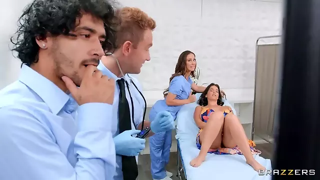 Oral Porno, Babes Peituda, Novinha Gostosas, Puta Com Seios Grandes, Mamas Grandes Com Tesão