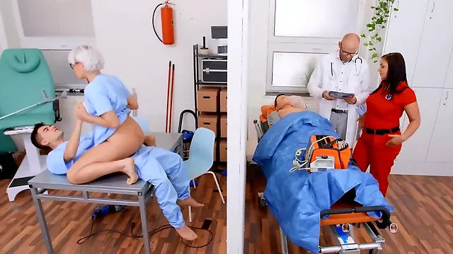 Anal Payudara, Awek Dapat Ramas Tetek, Awek Rambut Perang, Milf Awek, Nurse Tetek Besar, Nurse Dgn Pesakit