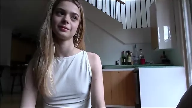 Blondyny, Pristi, Sexy Blondýna