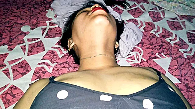Married woman Mayraqueen sneaks her lover to a motel for some fun