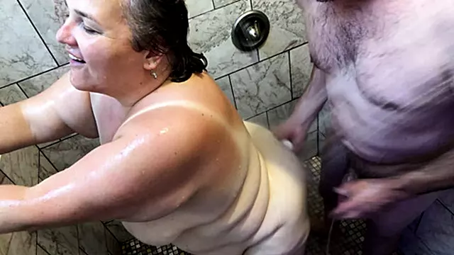 Amatør Bedstemor, Modne Bbw, Stor Røv Store Bruster, Par Leger Med Bruser, Granny Doggy Stile