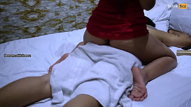 Spavaca Soba Par, Amateur Masaža, Spavaca Soba, Parovi, Friends Mom, Masaza, Bracni Par I Prijatelj Sex