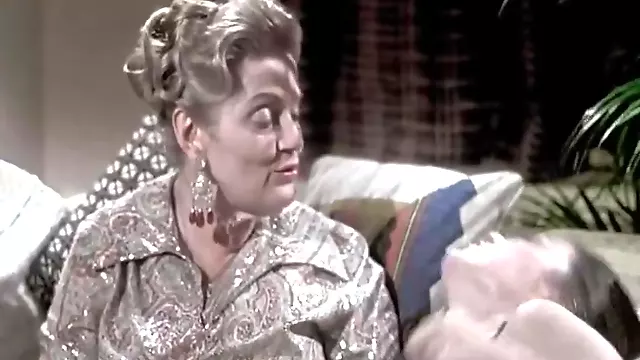 Pompino Pelosa, Sborrate Vintage, Badante, Mamma Prima, Nonna Pelosa, Nonna Classy, Vintage Peloso