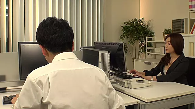 ساک زدن اسیایی, سکس اداره آسیایی, ممه آسیایی, کون گنده اسیایی, دهنی منی پاش, ساک زدن سینه, اب منی روی دهن