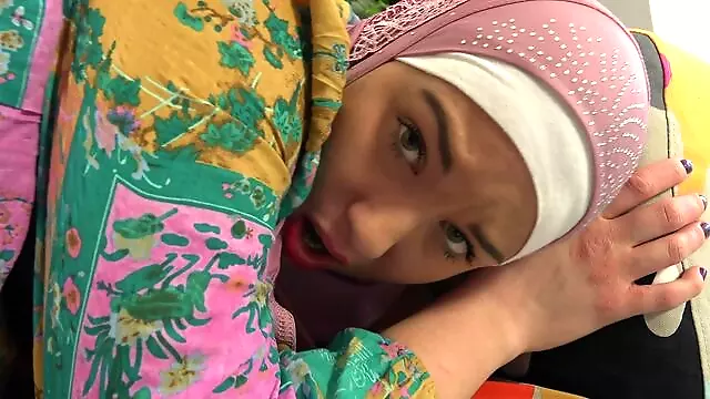 Luder Mit Dicken Titten, Muslime, Titten Fick, Harter Fick, Muslim Hijab Sex Homemade, Lange Titten