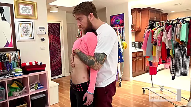 Behind the scenes - blondie whore Avery Moon is kinky for Bryan Gozzling's cruel sex!