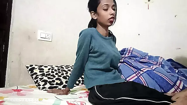 Truefuker Rough Desi Sex - Blowjob, Doggy Style & Fingering in HD Close-Up