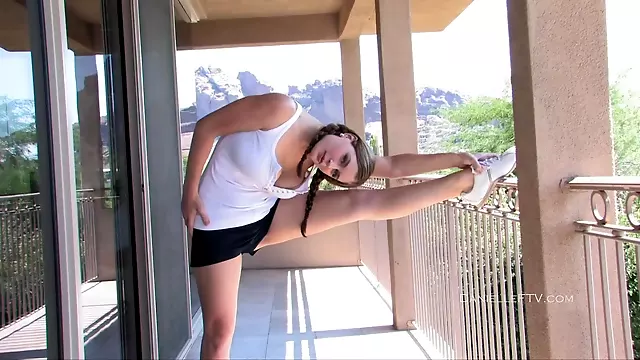Sports & Boob Play Video - DanielleFtv