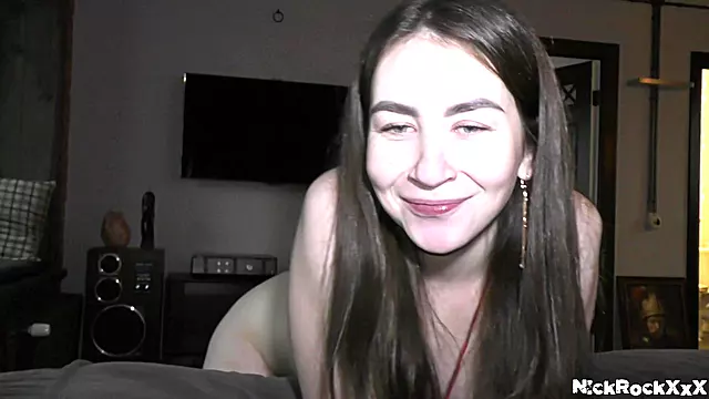 Brunetka Amatorka, Amatorski Ostro, Rosyjski Amatorzy, Amatorzy Tatuażem, Nastolatka Amatorka