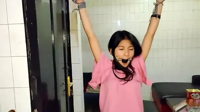 Amatir Asia, Amatir Wanita, Amatur Muntah, Amatir Diikat, Orang Asia Rambut Coklat, Orang Asian Solo