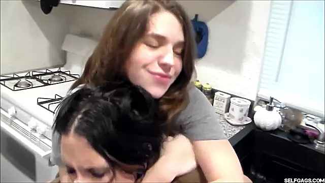 Amatorka Nastolatka Brunetka, Amatorki Extreme, Fetysz Domina, Mama Pierwszy Raz, Hand Domina