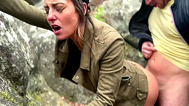 Pompini Da Brune, Pompino Threesome, Porno Francese Mora, Fuck Bruna Outdoor, Moretta Scopata In Tre