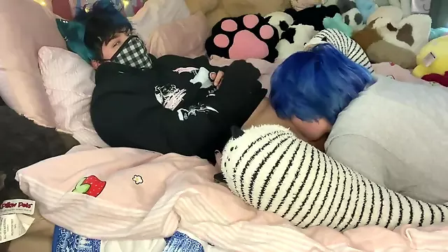 Femboy Kitten Gets Eaten out and Overstimulated