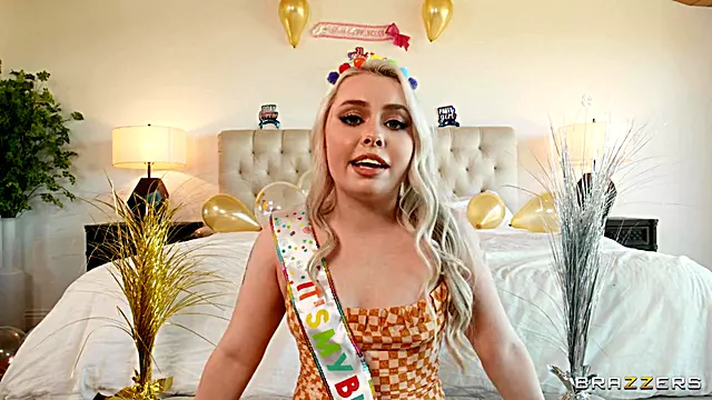 Titten Bdsm, Grosser Naturbusen Draussen, Tattoo Big Titten, Geburtstagsparty, Fetisch Lesben