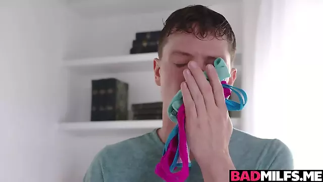 Pokazuje Pičku, Crvenokose Pubertetlije, Tinejdzeri, Maca, Amateur Teen Bedroom, Veliki Kurac I Tinejdzerke