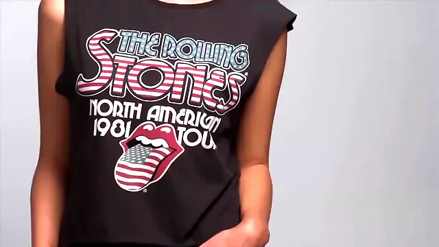 sexy girl sidecut
