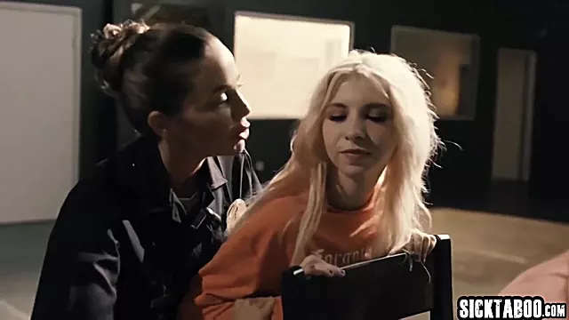 Große Tittenfick, Dicke Titten Lecken, Grosser Naturbusen Draussen, Blond Und Brunette, Blond Milf