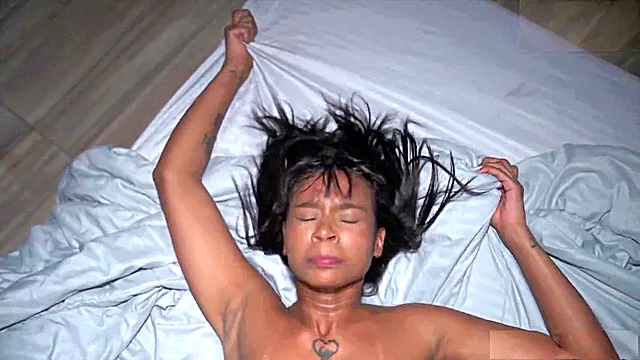 18 Vjece, Me Zezak, Adoleshenti Zi, Dy Femra Nje Zezak, Sperme Ne Trup, Sperma Ne Trup, Porno Me Vajza Te Zeza