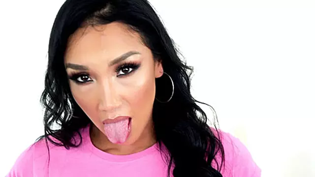 Amatør Asiatisk, Blowjob Amatør, Amatør Milf, Asiater Facial, Asiater Kneblet, Slag Over Pikken