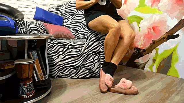 Relax in a chair in the smelling black socks WMV