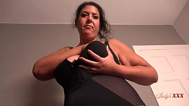 Mega Sein Bbw, Solo Grosses Fesses Gros Seins, Cul Bien Rond Solo, Brune Solo, Maman Gros Seins