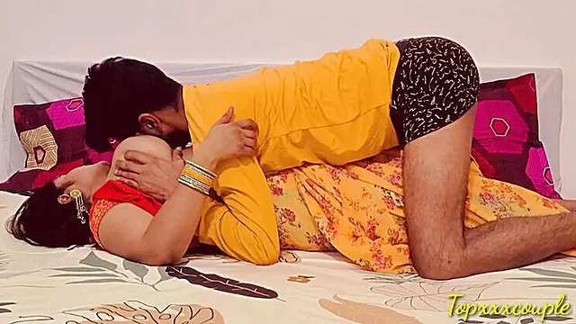 Desi Village Bhabhi Hardcore Fuck - Rough Doggy Style with Indian Housewife