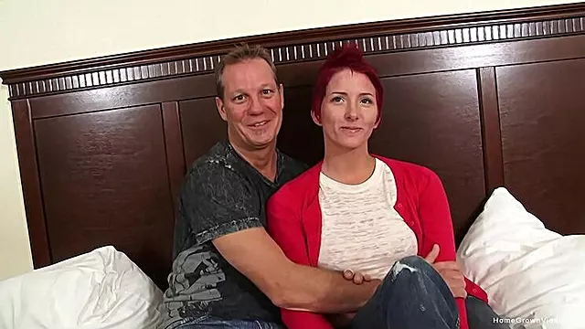 Couples Amateurs, Chatte Pooilue Amatrice, Missionnaire Amateur, Hard Levrette, Cunni Et Doigtage