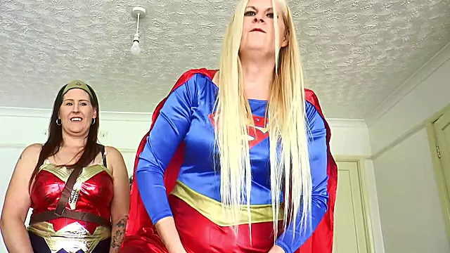 Amatör Lezbiyen, Amatör Lez Strapon, Amatör Strap, Bbw Lezbiyen Strapon, Ingiliz Lesbian, Lezbiyen Cosplay
