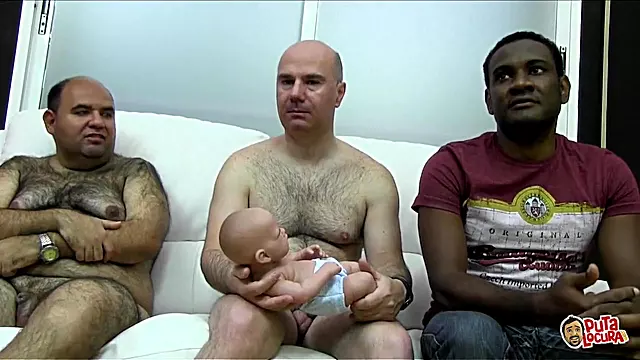 Tattooed Brunetta, Adolescente Brunetta, Signora Bruna Scopa Il, Gola Profonda Sborra, Fino In Gola Gang Bang