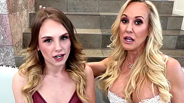 Legendary MILF Brandi Love gets licked by Natalie Knight