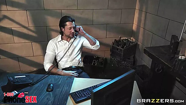 پستان گنده پاشنه بلند, پستون گنده, فوت فتیش Brazzers, Brazzers ممه, سبزه آلمان, Pornstar سبزه