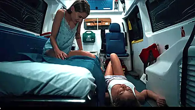 Lesbian lovers get parasited in ambulance