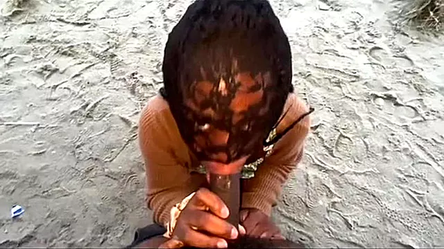 Strand Pissen, Strand, Public Strand, Auf Den Kopf Pissen, Neben, Headshaving, Öffentlich Pissen
