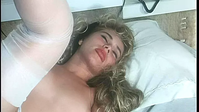 แตกในหีขนดก, นํา้แตกใส่หี, สาวงาม, ขน Masturbation, สวยขนดก, น้ําแตกในหี, สาวอวบช่วยตัวเอง, ชักว่าวใส่ปาก