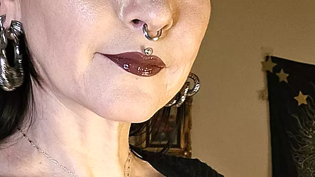 Amater Homemade, Velky Prsa Felace, Koureni Dilda, Nevěra, Nevěrné Zralé Ženy, Nevěrná Máma