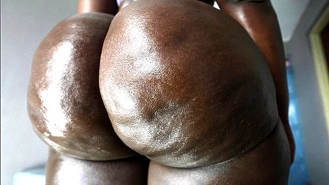 Bbw Lesbian Bleck, Dominati Lesbiene, Extrem Gagging, Așezare Pe Fata, Asezare Pe Fata, Dominație Feminină Bășini