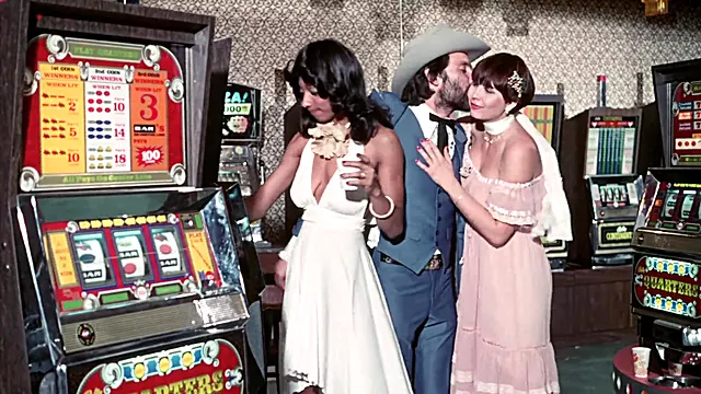 Orgie, Vinobrani, Vystriky, Koureni A Vystrik, Vystriky Orgy, Felace Retro, Strikani, Retro Výstřiky