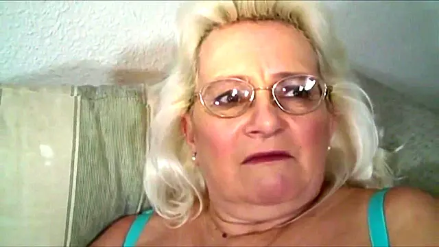 Bà Già Vú To, Nguc Lon Nhieu Long, Bắn Tinh Lên Vú To, Vú To, Người Da Đen On Blondes, Vú Ngăm Đen