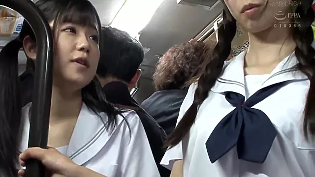 Skupinový Asiatky, Mladičke Asiatky, Japonske Brunetky, Mladé Brunetky, Prstění Teen, Skupinovy Náctiletá