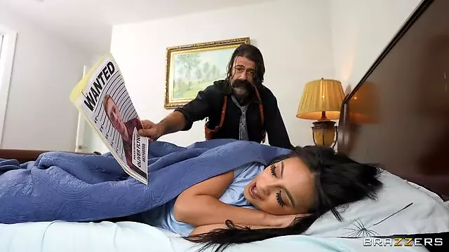 کیر بزرگ و دراز, ساک زدن کیر بزرگ, جوان کیر بزرگ, سینه بزرگ جوان, ساک زدن, مودار زیبا, فیلم سکس آنال ساک زدن عمیق