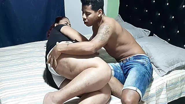 I Masturbate The Pussy Of This Delicious Mature Woman