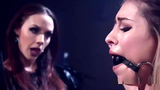 Hd Bdsm Porno, Anale Strapon, Lesbisk, Sexlegetøj, Bdsm Pisk, Bdsm Kvinder, Bdsm Lesbisk, Lesbisk Strapon