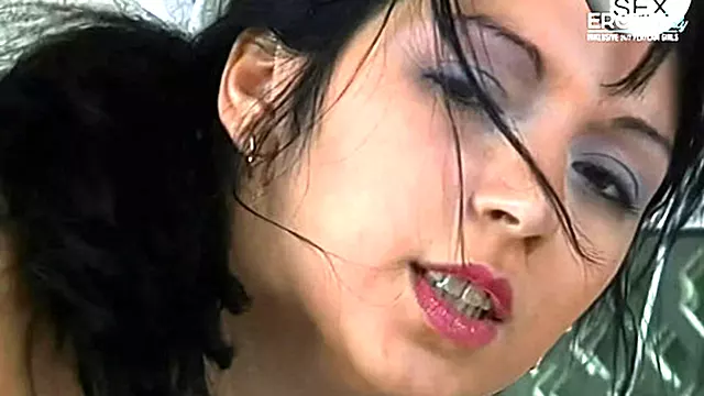 Esposa Mamada, Corridas En Coños Peludos, Corrida En Las Tetas, Esposa, Joven Con Madura Peluda