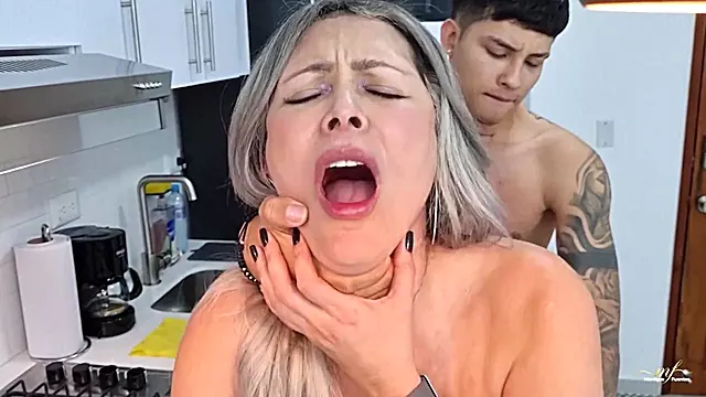 Jebanje U Picku I Dupe, Milf, Grubo Masturbacija, Masturbiranje Amater, Mature Amater, Zrele Bake