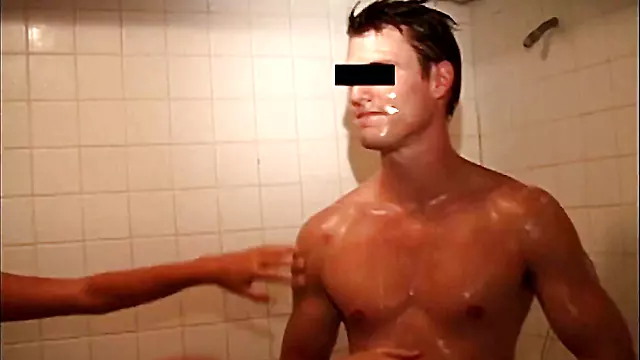 금발 키스, 대학여자, 대학파티, 여자어린이, 금발 미인 입으로, 자지끼리키스, 학생 파티, 공공샤워, 이쁜키스, 자지