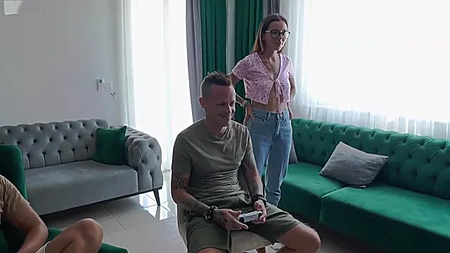Milf Amateur Fickt, Teen Sperma Amateur, Betrügen Teen, Paar Fickt Meine Frau, Ehemann Sperma Essen