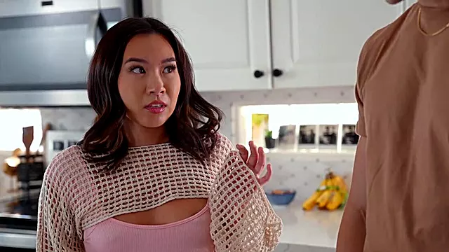 Slutty stepfamily elves are all fucking the same dude