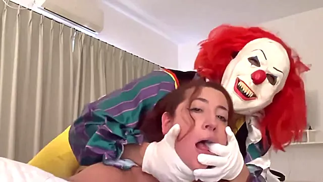 Pollones Amateur, Paja Amateur, Colgada Por Las Tetas, Pija Entre Las Tetas, Cabeza De Pene