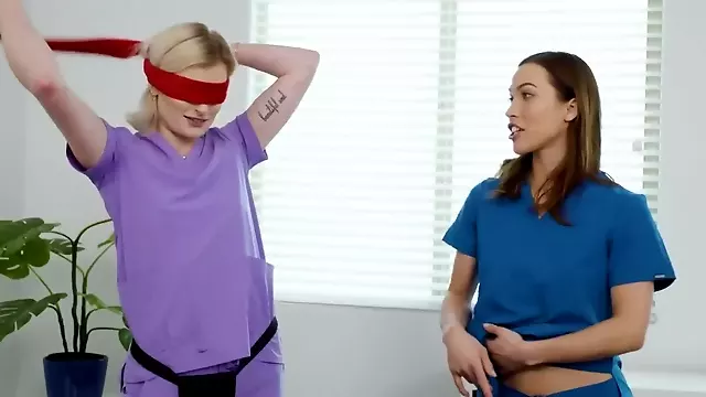 Blondýny Lesbičky, Lízání Blondýnky, Lesbičky Prstění, Lesbická Masáž, Masaže Lesby Prstění